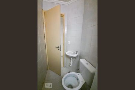 Banheiro de kitnet/studio à venda com 1 quarto, 28m² em Taboão, São Bernardo do Campo