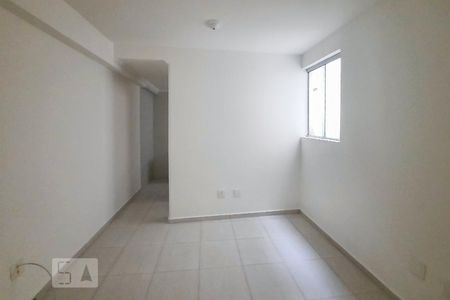 Sala/Quarto de kitnet/studio à venda com 1 quarto, 28m² em Taboão, São Bernardo do Campo