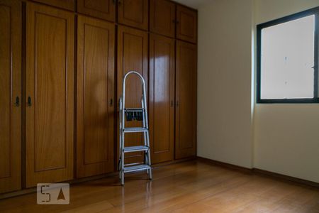 Quarto de apartamento para alugar com 1 quarto, 90m² em Boqueirão, Santos
