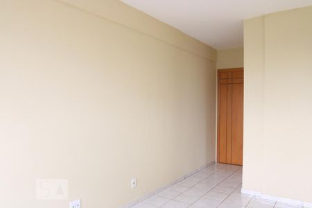 Sala de apartamento para alugar com 2 quartos, 52m² em Samambaia Sul (samambaia), Brasília