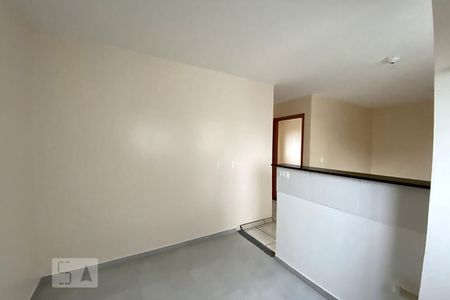 Cozinha e lavanderia de apartamento à venda com 2 quartos, 42m² em Feitoria, São Leopoldo