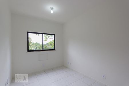 Quarto de apartamento para alugar com 1 quarto, 54m² em Freguesia (jacarepaguá), Rio de Janeiro