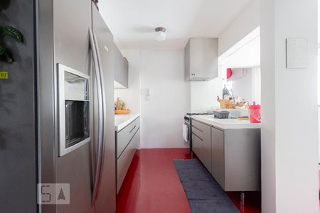 Cozinha de apartamento para alugar com 3 quartos, 112m² em Cerqueira César, São Paulo