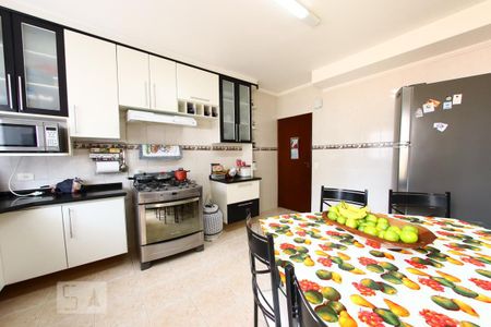 Cozinha  de casa à venda com 2 quartos, 140m² em Gopouva, Guarulhos