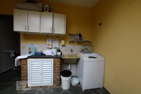 Casa à venda com 140m², 2 quartos e 2 vagas Casa à venda com 140m², 2 quartos e 2 vagasArea de Serviço