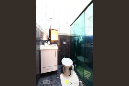 Casa à venda com 140m², 2 quartos e 2 vagas Casa à venda com 140m², 2 quartos e 2 vagasBanheiro da Suite 1