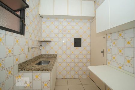 Cozinha de apartamento para alugar com 2 quartos, 70m² em Coração Eucarístico, Belo Horizonte