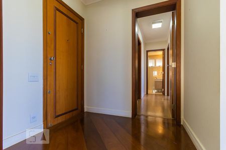 Hall de entrada de apartamento à venda com 3 quartos, 130m² em Jardim Chapadão, Campinas