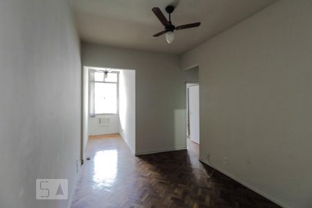 sala de apartamento para alugar com 1 quarto, 50m² em Copacabana, Rio de Janeiro