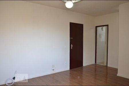 Sala de apartamento para alugar com 2 quartos, 43m² em Abolição, Rio de Janeiro