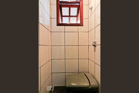 Lavabo de casa à venda com 4 quartos, 270m² em Vila Vitório Mazzei, São Paulo