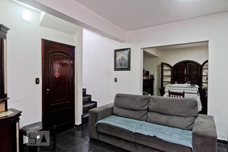 Sala de casa à venda com 4 quartos, 270m² em Vila Vitório Mazzei, São Paulo