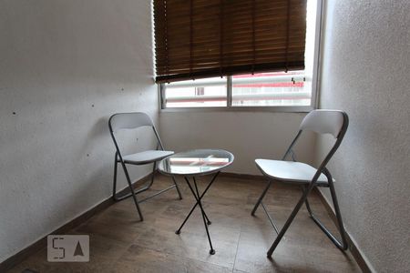 Sala de apartamento para alugar com 2 quartos, 60m² em Água Verde, Curitiba