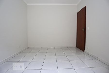 Quarto  de casa para alugar com 1 quarto, 40m² em Jardim das Flores, Osasco