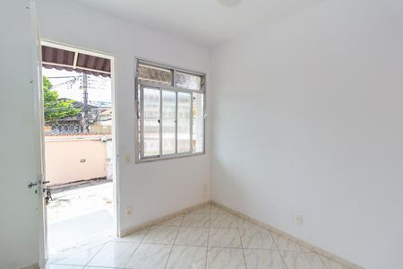 Sala de casa para alugar com 1 quarto, 40m² em Piedade, Rio de Janeiro