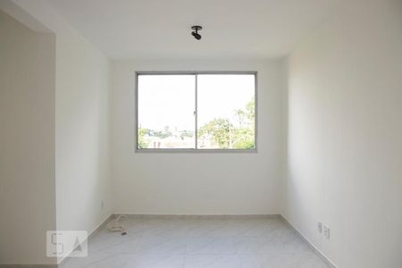 Sala de apartamento para alugar com 2 quartos, 62m² em Conjunto Residencial Jardim Canaã, São Paulo