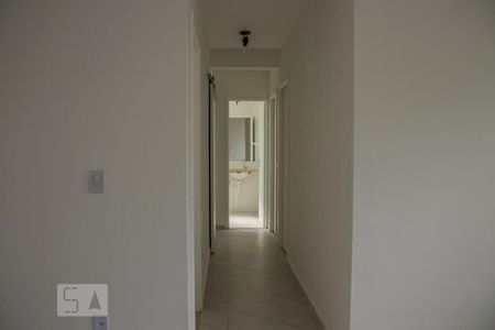 Corredor de apartamento à venda com 2 quartos, 62m² em Conjunto Residencial Jardim Canaã, São Paulo