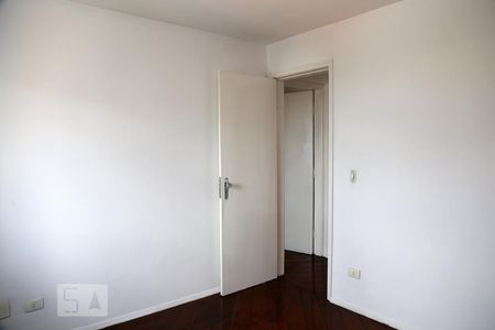 Quarto ' de apartamento para alugar com 2 quartos, 70m² em Jardim Taboão, São Paulo