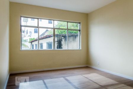 Sala de apartamento para alugar com 3 quartos, 136m² em Jardim Guanabara, Rio de Janeiro