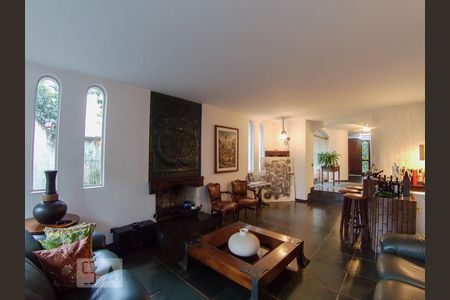 Sala de casa à venda com 4 quartos, 290m² em Chácara Santo Antônio (zona Sul), São Paulo