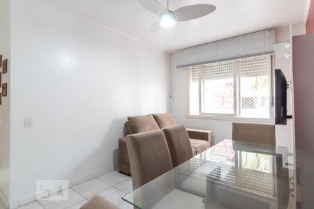 Sala de apartamento à venda com 2 quartos, 60m² em Jardim do Salso, Porto Alegre