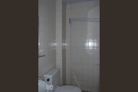 Banheiro de apartamento para alugar com 1 quarto, 32m² em Asa Norte, Brasília