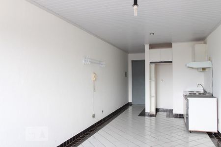 Sala/Quarto de apartamento para alugar com 1 quarto, 32m² em Asa Norte, Brasília