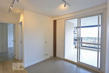 Sala de apartamento à venda com 2 quartos, 67m² em Santo Amaro, São Paulo