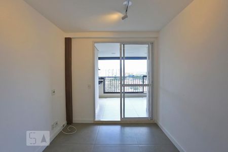 Sala de apartamento à venda com 2 quartos, 67m² em Santo Amaro, São Paulo