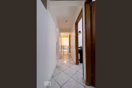 Corredor de apartamento à venda com 3 quartos, 67m² em Alto de Pinheiros, São Paulo