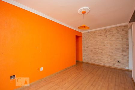 Sala  de apartamento para alugar com 2 quartos, 60m² em Humaitá, Porto Alegre