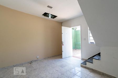 Sala de casa para alugar com 2 quartos, 90m² em Jardim Paraíso, São Paulo