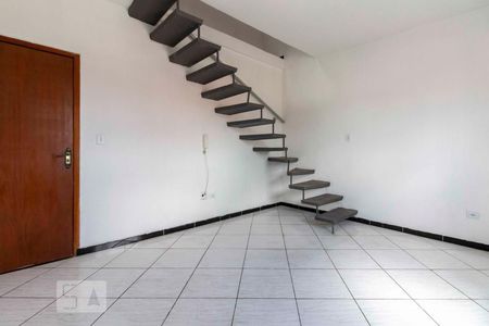 Sala de casa para alugar com 3 quartos, 140m² em Parque Cruzeiro do Sul, São Paulo