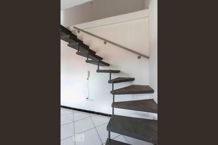 Acesso Quartos de casa para alugar com 3 quartos, 140m² em Parque Cruzeiro do Sul, São Paulo