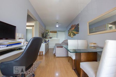 Sala de apartamento à venda com 2 quartos, 83m² em Sarandi, Porto Alegre