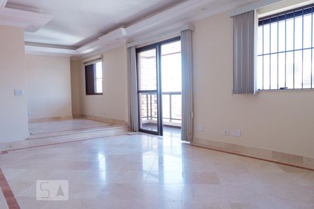 Apartamento à venda com 150m², 3 quartos e 3 vagasSala