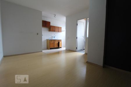 Sala de apartamento para alugar com 1 quarto, 57m² em Rebouças, Curitiba