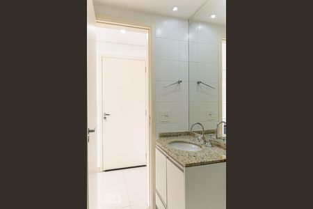 Studio à venda com 35m², 1 quarto e 1 vaga Studio à venda com 35m², 1 quarto e 1 vagaKitnet - Banheiro