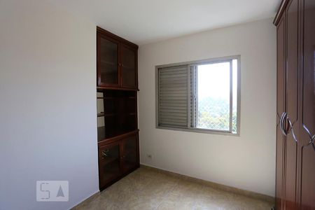 Quarto 1 de apartamento para alugar com 3 quartos, 64m² em Jardim Novo Santo Amaro, São Paulo