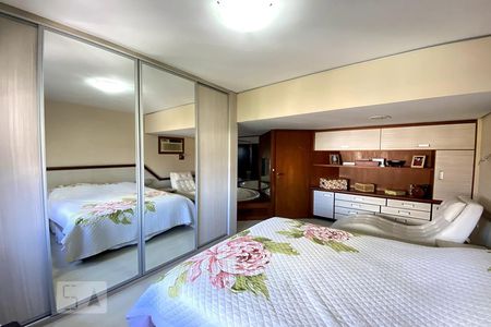 Dormitório de apartamento à venda com 1 quarto, 100m² em Centro, São Leopoldo