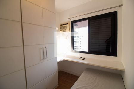 Quarto 1 de apartamento para alugar com 2 quartos, 44m² em Cidade Monções, São Paulo