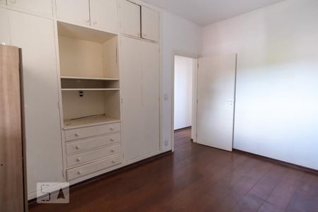 Quarto 1 de casa à venda com 3 quartos, 213m² em Cambuí, Campinas