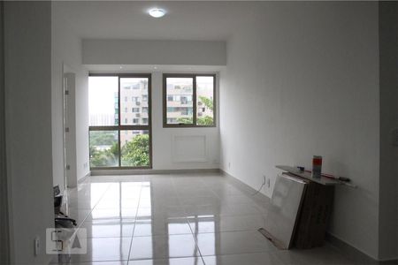 Sala de apartamento para alugar com 2 quartos, 60m² em Barra da Tijuca, Rio de Janeiro