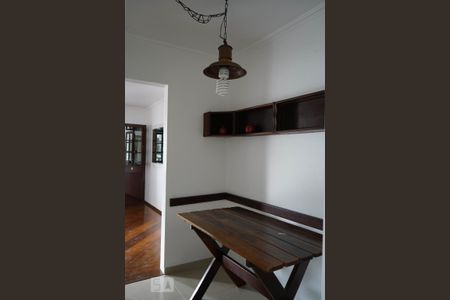 Apartamento para alugar com 3 quartos, 180m² em Vila Pompéia, São Paulo