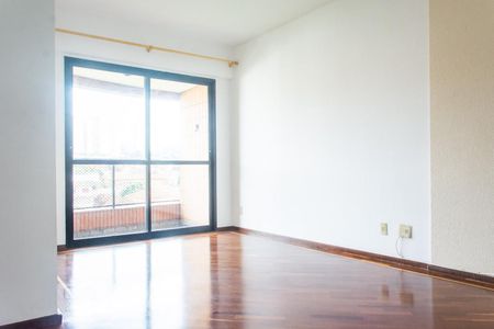 Sala de apartamento para alugar com 3 quartos, 80m² em Vila Sonia, São Paulo