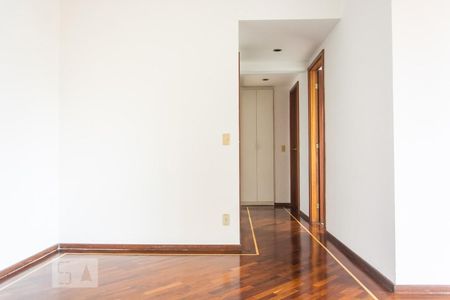 Sala de apartamento para alugar com 3 quartos, 80m² em Vila Sonia, São Paulo