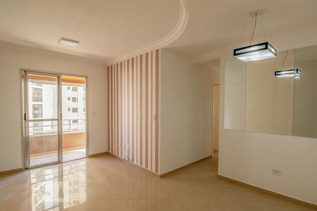 Sala de apartamento para alugar com 3 quartos, 76m² em Vila Gumercindo, São Paulo