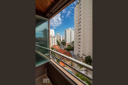 Sacada de apartamento para alugar com 3 quartos, 76m² em Vila Gumercindo, São Paulo