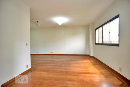 Sala de apartamento para alugar com 2 quartos, 131m² em Perdizes, São Paulo