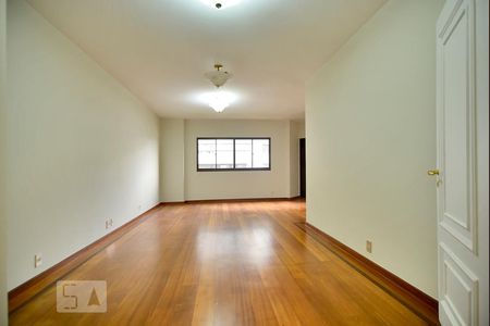 Sala de apartamento para alugar com 2 quartos, 131m² em Perdizes, São Paulo